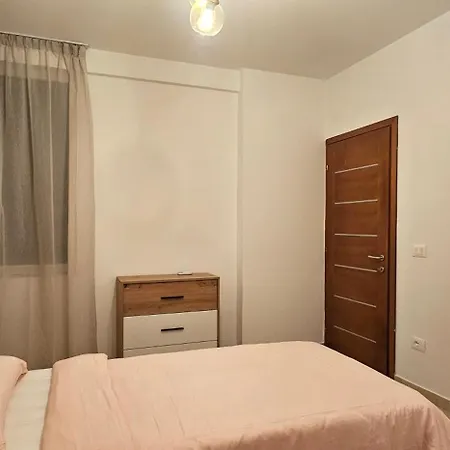 College Appartement Durrës